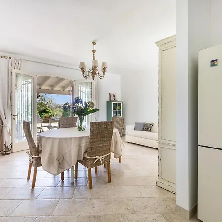 Stesi Sleeps 6 Pool Casarano
