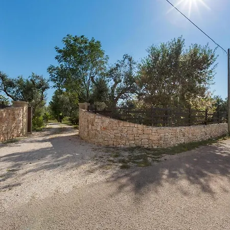 Stesi Sleeps 6 Pool Βίλα Casarano
